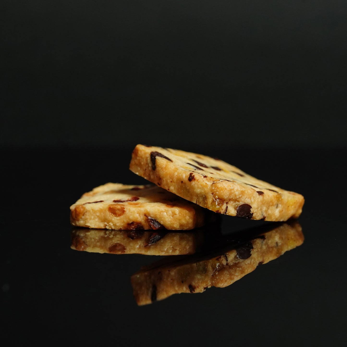 Orange Dark Chocolate Shortbread - 20 pcs